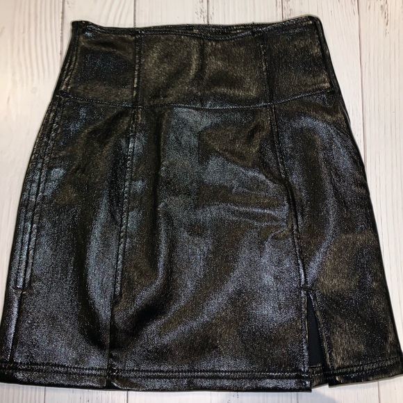 FREE PEOPLE BOHO HOST PICK! Holding onto a dream coated miniskirt Size 0 - Picture 10 of 10